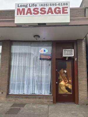 front door on broadway