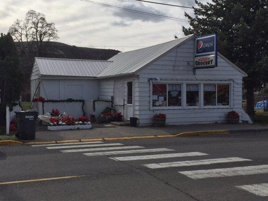 Steve's Cash Grocery