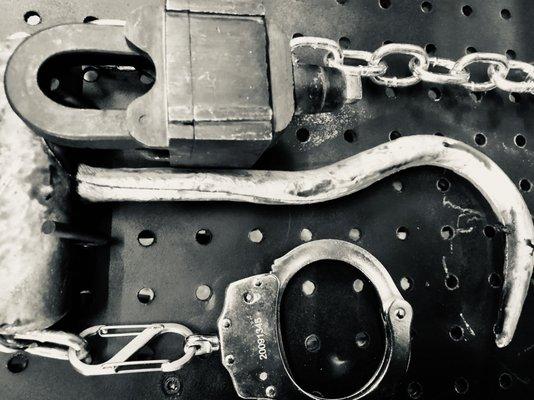 The Butcher is a horror/thriller themed escape adventure! Fully immerse yourself into scary story! A thrill ride to say the least!