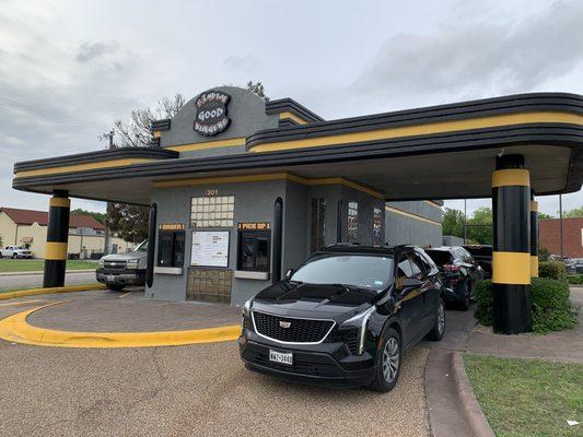 Front of the building and order / pickup windows