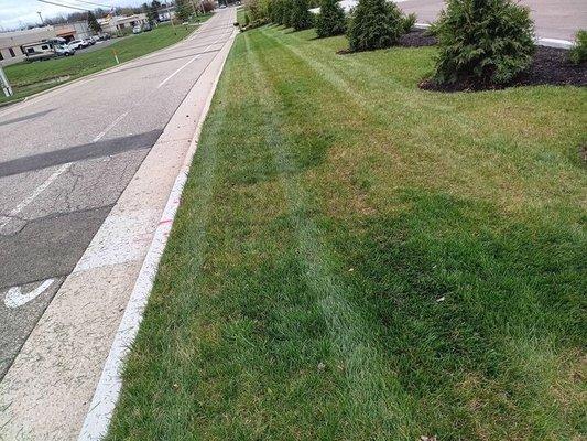 Sharp Edge Landscaping And Lawn care