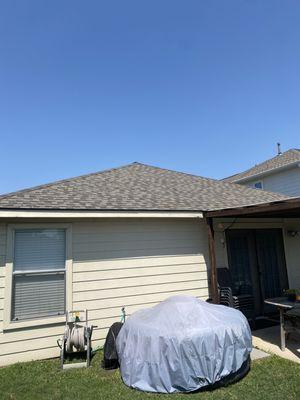 Republic Roofing & Gutters