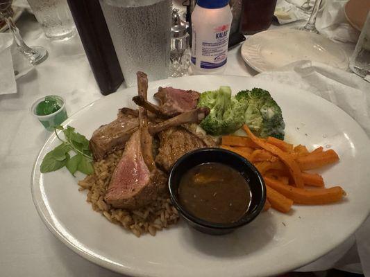 Giulio's Greek & Italian Restaurant