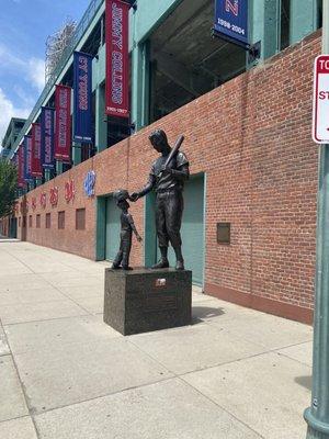 Ted Williams Statue