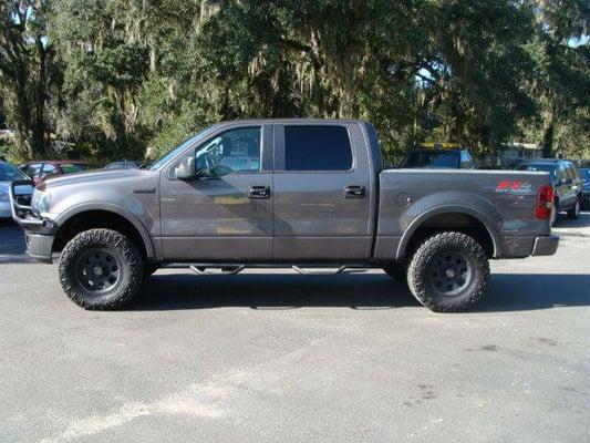 Van's Cars and Trucks