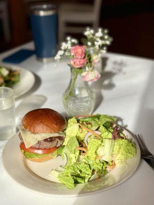 Applewood bacon cheeseburger