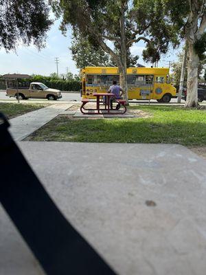 Mariscos Y Tacos El Compa