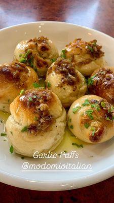 Garlic Puffs