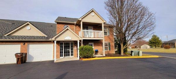 Oxford 3 bed 2 bath condo / Cash offer on day 1 !!