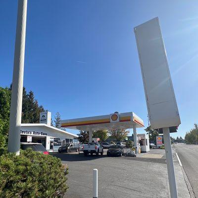 Kevin’s Auto Care / Shell