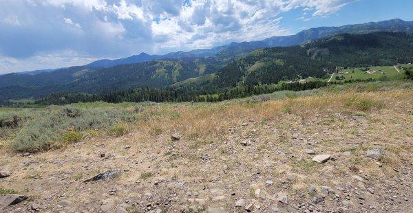 The Hole Hiking Experience