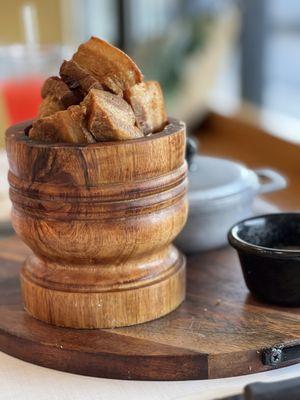 (MOFO) Chicharron de puerco
