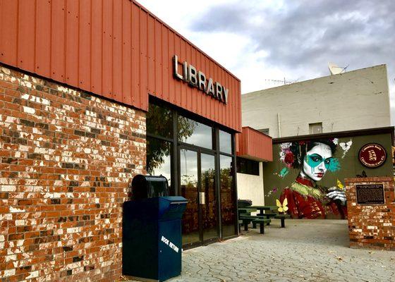 Ephrata Public Library