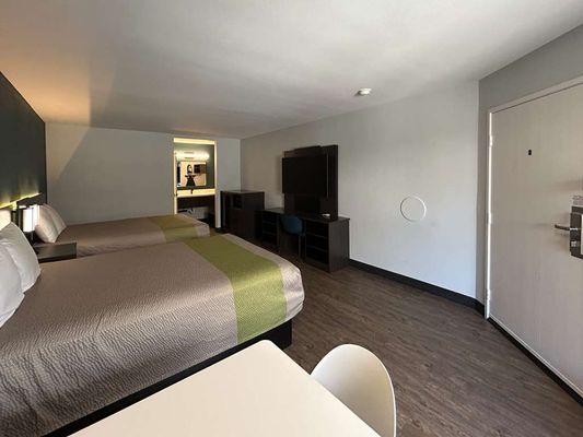 Studio Gardena CA Double Queen