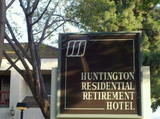 Huntington Retirement Hotel