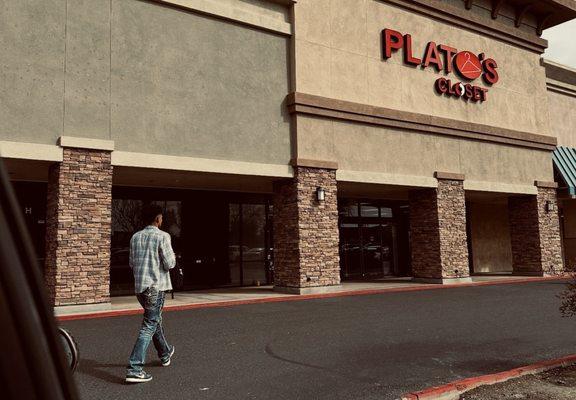 Plato's Closet