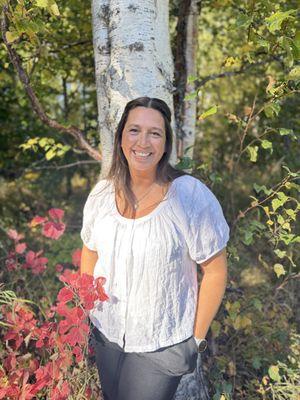 Mikilani Davis, Realtor on the Les Bailey & Associates team