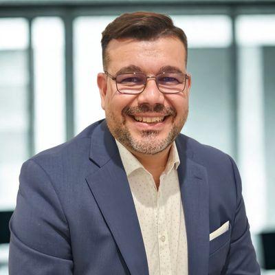 Christopher Lares - MR Rivera Realty Group