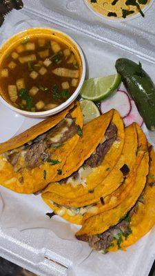 Birria tacos !!