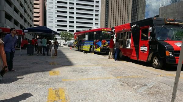 D'Lish Curbside Bistro