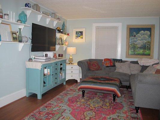 Great starter home. Sold in less than 14 days.