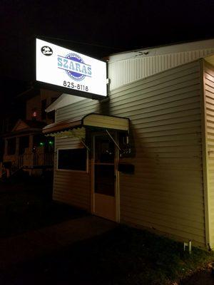 Szaras Family Catering