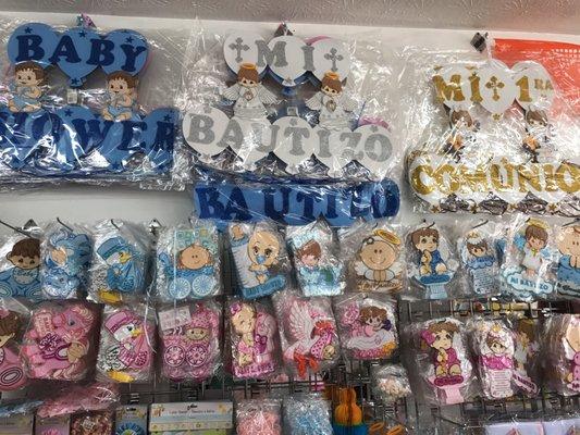 Nice foam decorations.