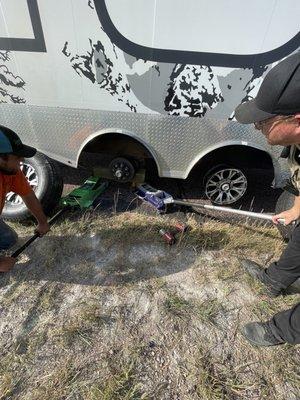 Overweg Auto, Glass & Fuel