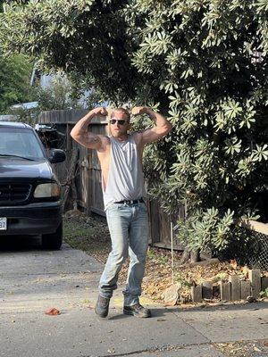 This man works at Company bad guy want to figt me and say that he was goint to call ice on me