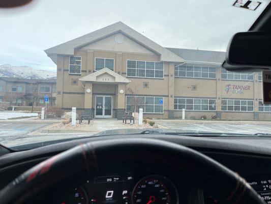 All the lights are off although the doors say they are open at 9. (Photo taken at Saturday Dec. 10, 2022 @ 9:44am)