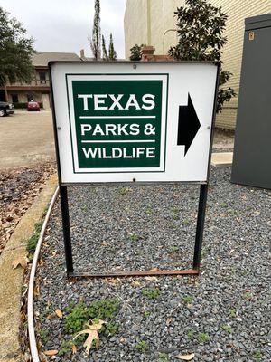 Great signage to find the entrance once we had the right building