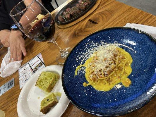 Ferratti’s Artisan Pizza