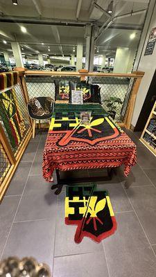 Hawaii's Finest Clothing