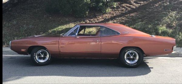 Dean's Auto Body & Painting Inc