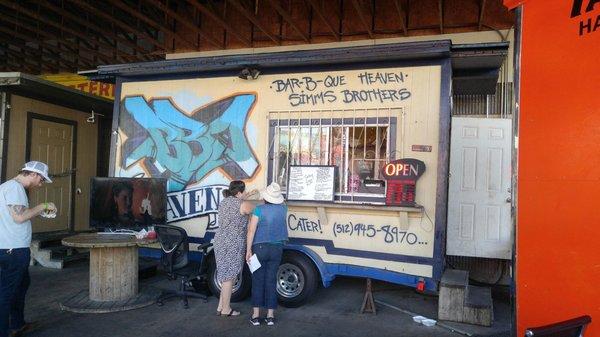 Delicious truck eats in the heart of Austin... Texas culture all the way!