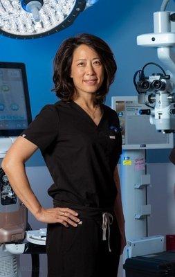 Dr. Claire Y Chu cataract surgeon and ophthalmologist