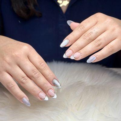 Gel X cat eye design by Quinnie