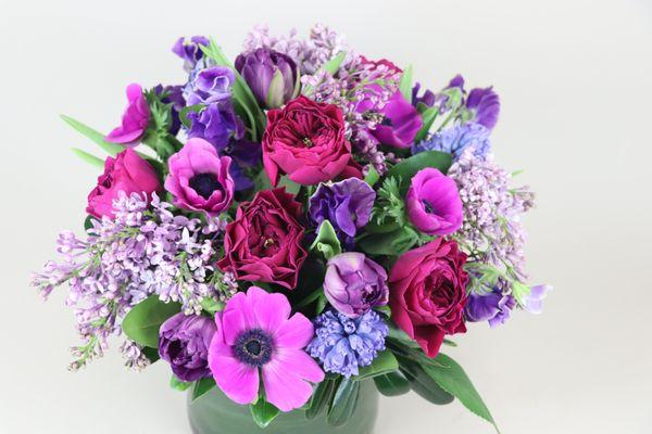 Valentines Day collection. ArtsyFlora flower arrangement.