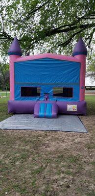 15x15 Dream Castle with a basketball hoop.