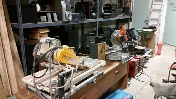 Grammy's Pawn N Such