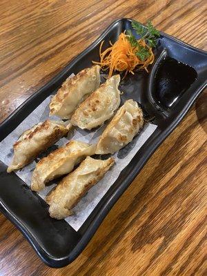 Gyoza (6)
