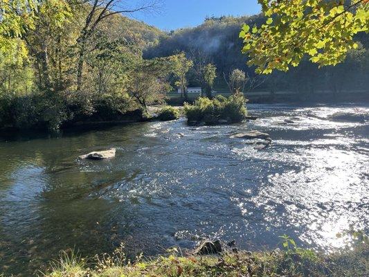 These are the two rivers.. hence their name.. behind the motel!! Just lovely!