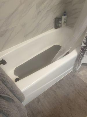 Coutino Refinishing Tubs & More