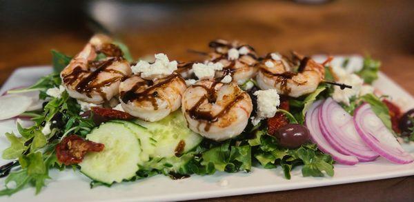 Grilled Greek Shrimp Salad