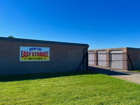 High Five Easy Storage