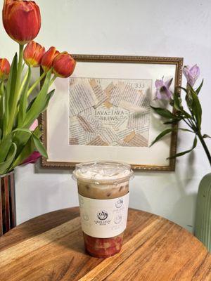 Strawberry Cloud latte