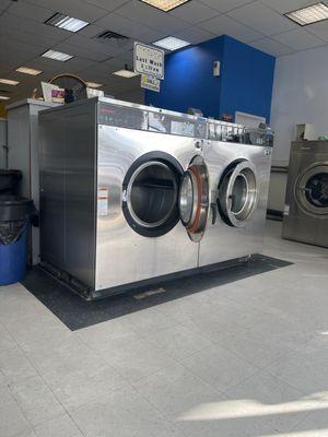 High Street Laundromat