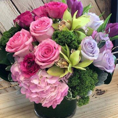 Low & Lush spring fresh flower arrangement