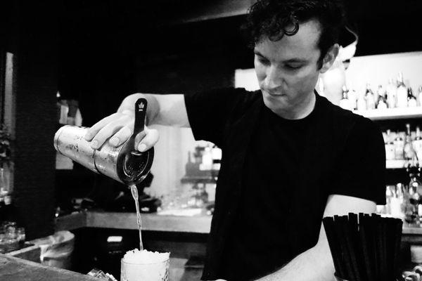 Jason mixing the drinks.