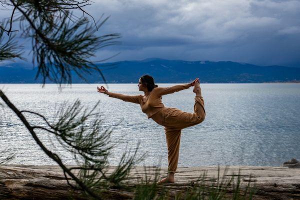 Lillie Evetts Wellness Coaching & Yoga